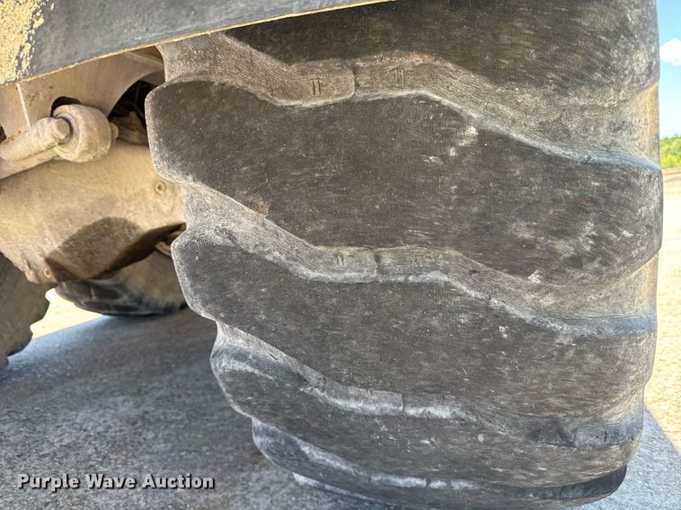 image for item EE0069 2015 Volvo A25G water wagon