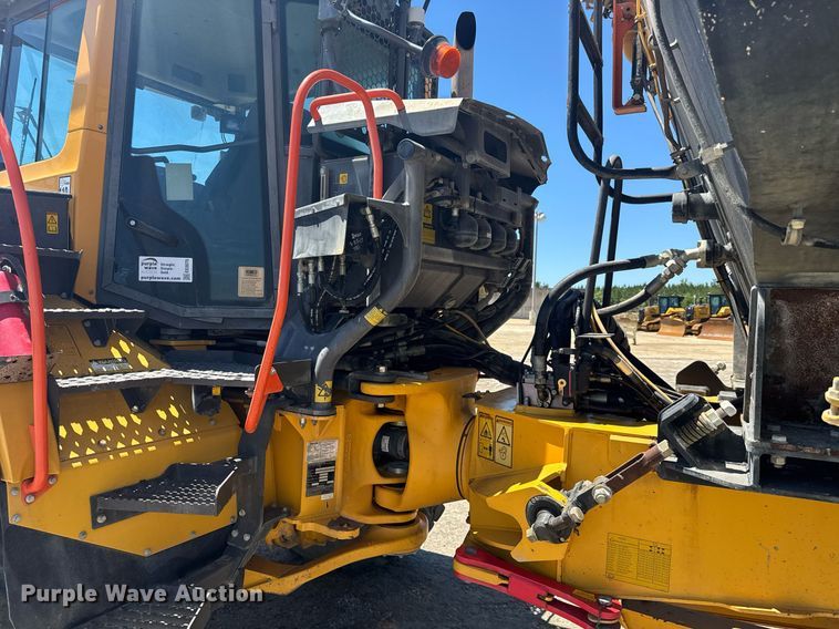 image for item EE0070 2018 Volvo A25G water wagon
