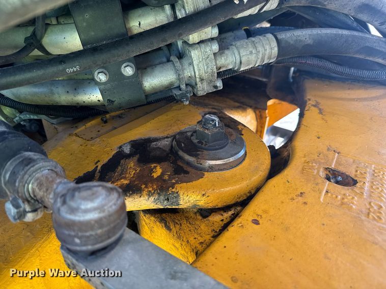 image for item EE0070 2018 Volvo A25G water wagon