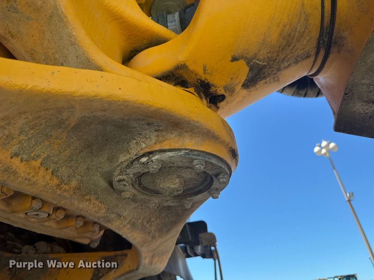 image for item EE0070 2018 Volvo A25G water wagon