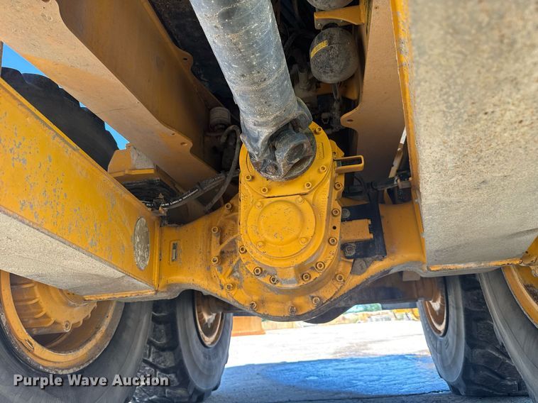 image for item EE0070 2018 Volvo A25G water wagon