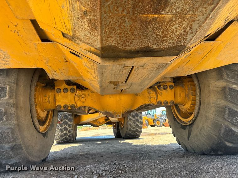 image for item EE0070 2018 Volvo A25G water wagon