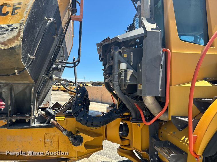 image for item EE0070 2018 Volvo A25G water wagon