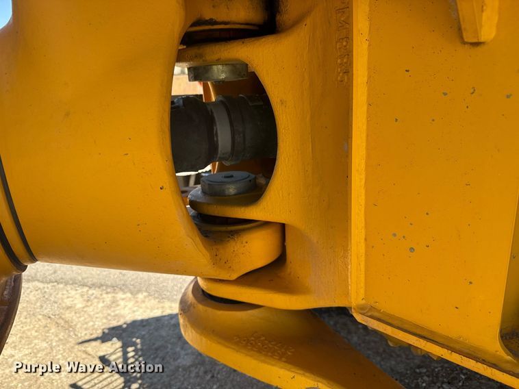 image for item EE0070 2018 Volvo A25G water wagon