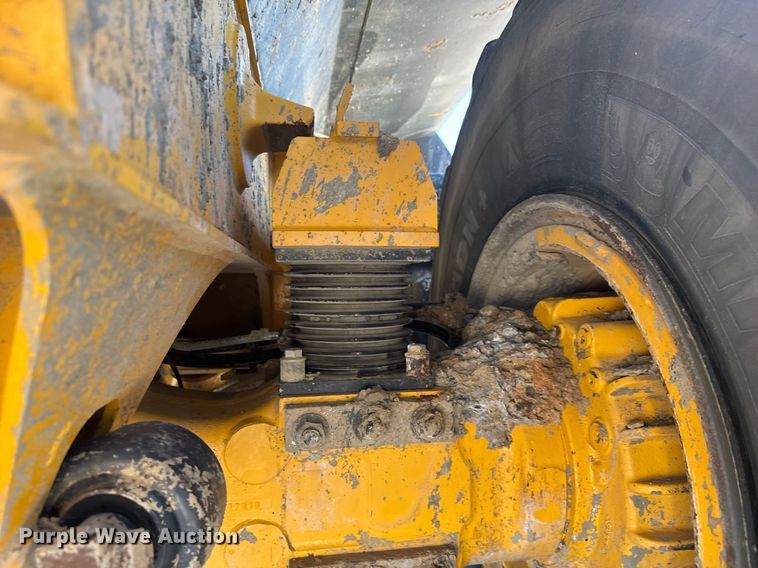 image for item EE0070 2018 Volvo A25G water wagon