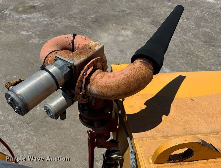 image for item EE0070 2018 Volvo A25G water wagon