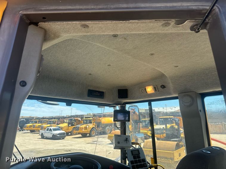 image for item EE0070 2018 Volvo A25G water wagon