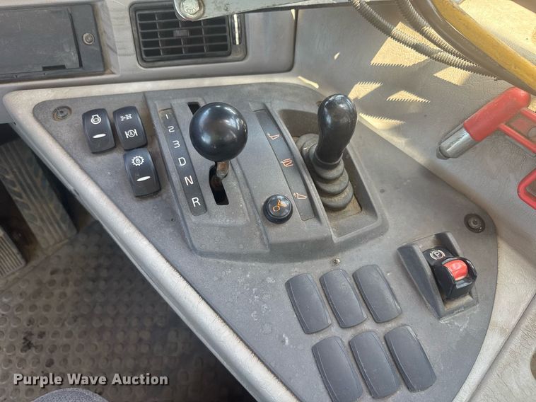 image for item EE0070 2018 Volvo A25G water wagon