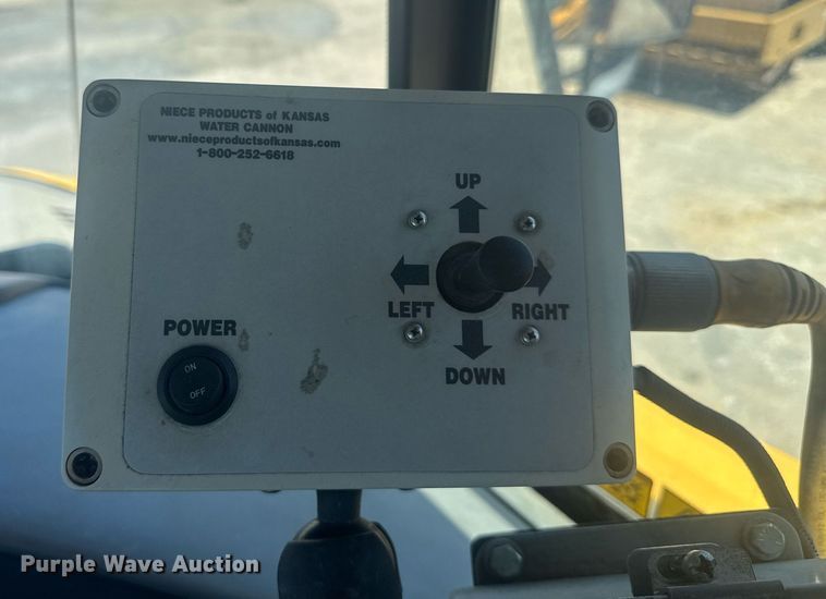 image for item EE0070 2018 Volvo A25G water wagon