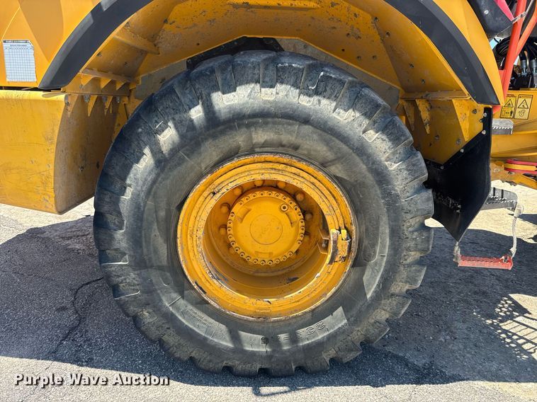 image for item EE0070 2018 Volvo A25G water wagon