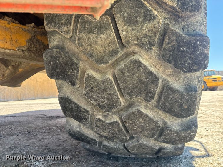 image for item EE0070 2018 Volvo A25G water wagon