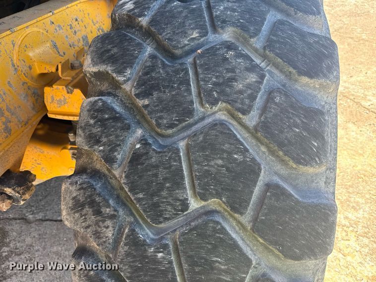 image for item EE0070 2018 Volvo A25G water wagon