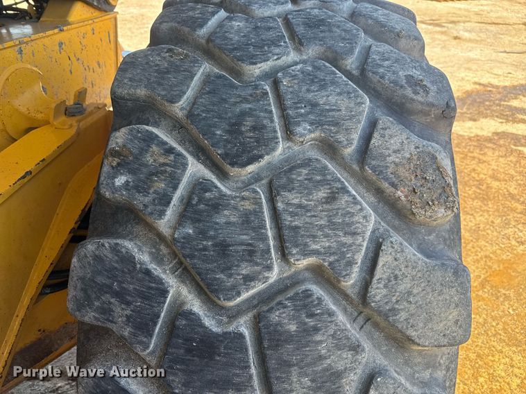 image for item EE0070 2018 Volvo A25G water wagon