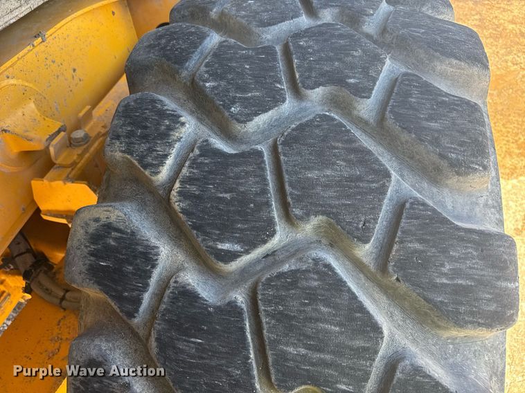 image for item EE0070 2018 Volvo A25G water wagon