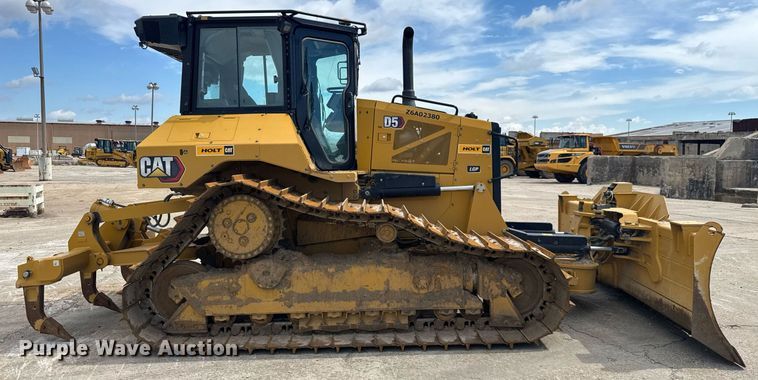image for item EE0072 2024 Caterpillar D5 LGP dozer