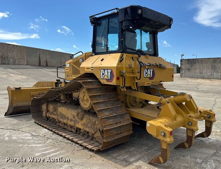 image for item EE0072 2024 Caterpillar D5 LGP dozer