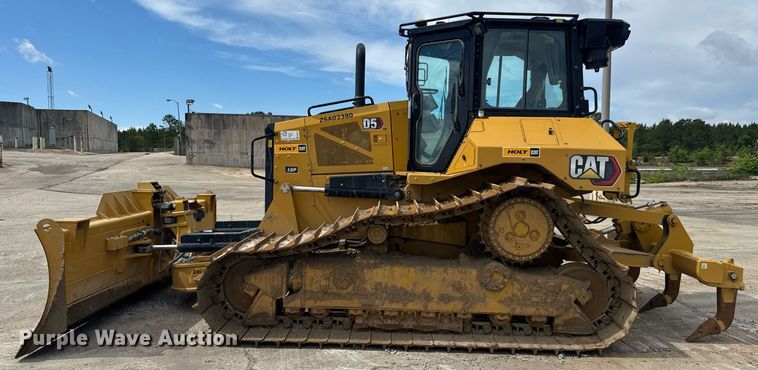 image for item EE0072 2024 Caterpillar D5 LGP dozer
