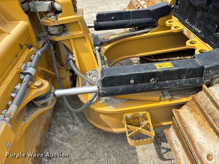 image for item EE0072 2024 Caterpillar D5 LGP dozer