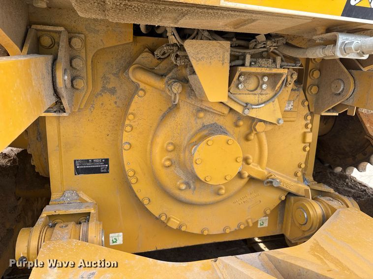 image for item EE0072 2024 Caterpillar D5 LGP dozer