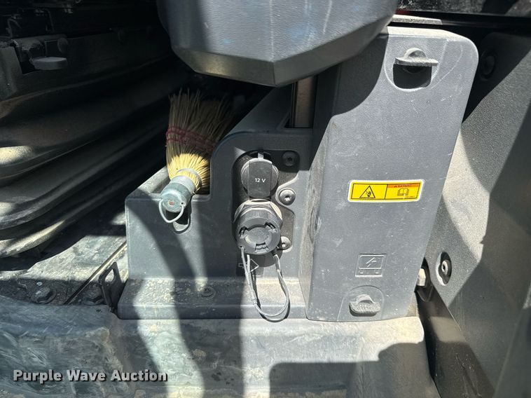 image for item EE0072 2024 Caterpillar D5 LGP dozer