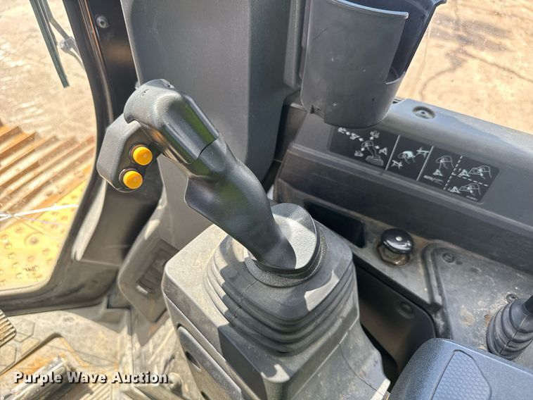 image for item EE0072 2024 Caterpillar D5 LGP dozer