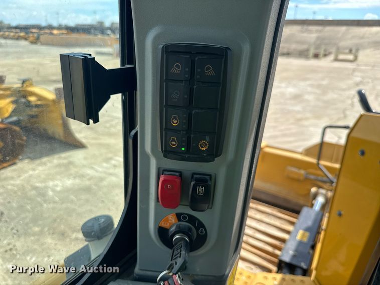 image for item EE0072 2024 Caterpillar D5 LGP dozer