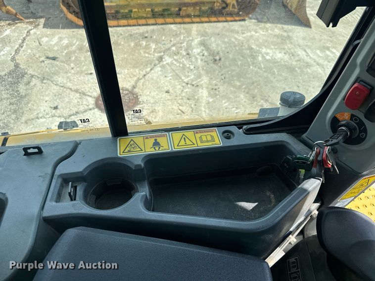 image for item EE0072 2024 Caterpillar D5 LGP dozer