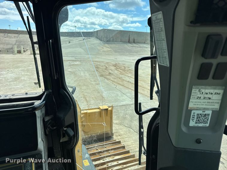 image for item EE0072 2024 Caterpillar D5 LGP dozer