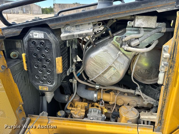 image for item EE0072 2024 Caterpillar D5 LGP dozer