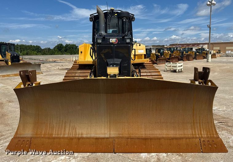 image for item EE0073 2023 Caterpillar D6 LGP dozer