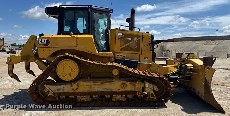 image for item EE0073 2023 Caterpillar D6 LGP dozer