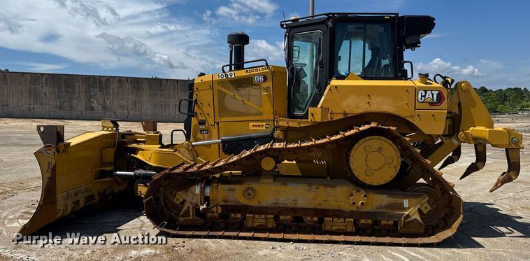image for item EE0073 2023 Caterpillar D6 LGP dozer