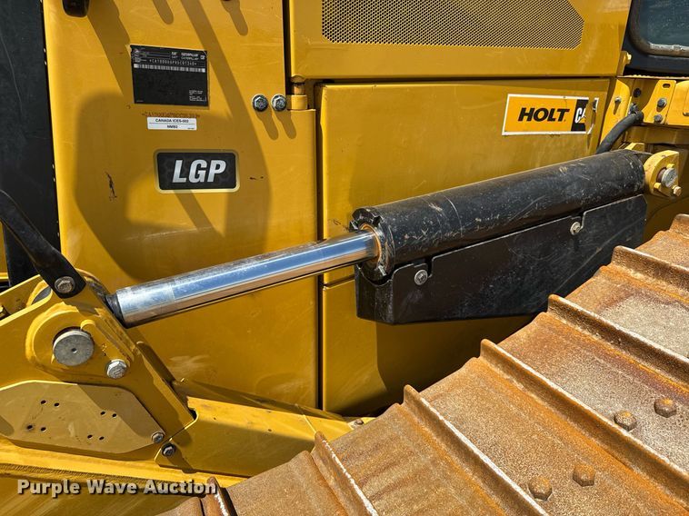 image for item EE0073 2023 Caterpillar D6 LGP dozer