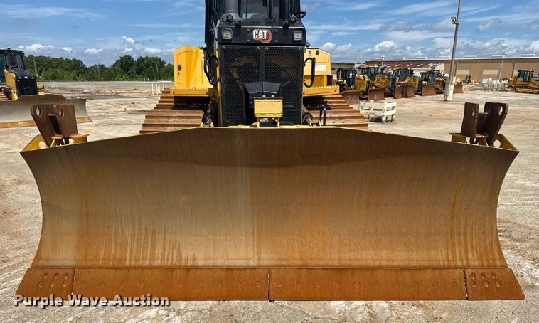 image for item EE0073 2023 Caterpillar D6 LGP dozer