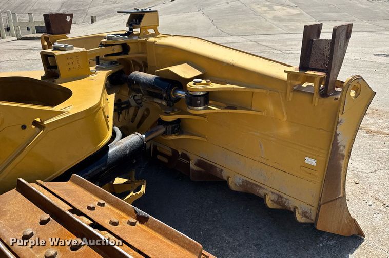 image for item EE0073 2023 Caterpillar D6 LGP dozer