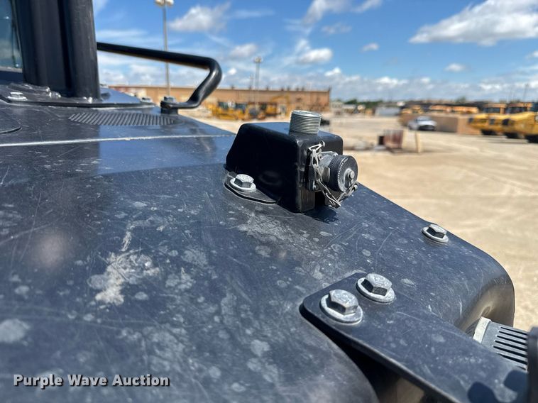 image for item EE0073 2023 Caterpillar D6 LGP dozer