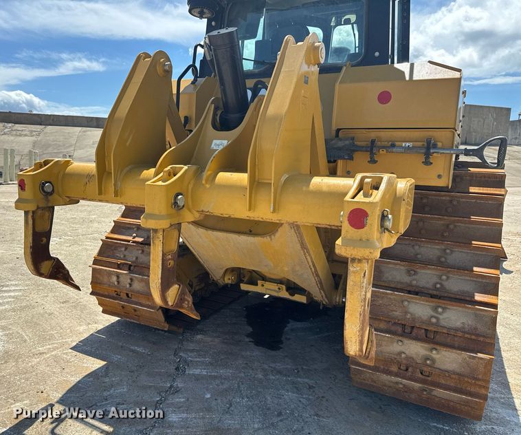 image for item EE0073 2023 Caterpillar D6 LGP dozer
