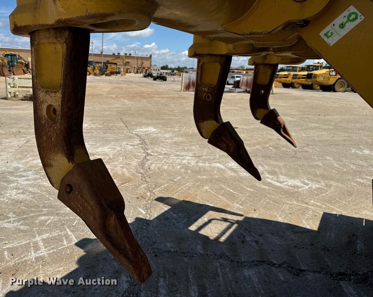 image for item EE0073 2023 Caterpillar D6 LGP dozer