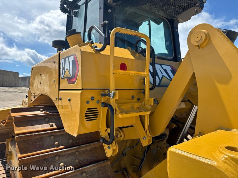 image for item EE0073 2023 Caterpillar D6 LGP dozer