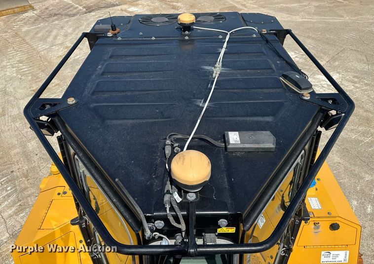 image for item EE0073 2023 Caterpillar D6 LGP dozer