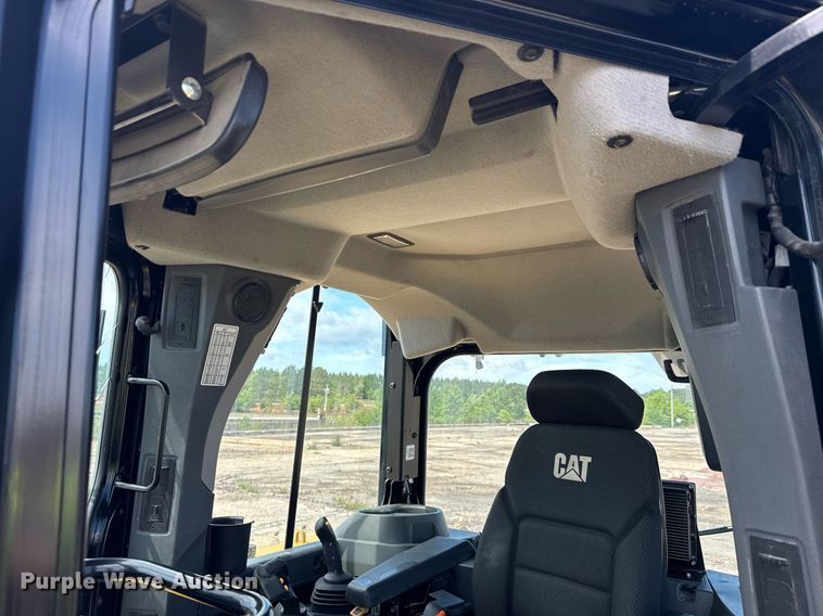 image for item EE0073 2023 Caterpillar D6 LGP dozer