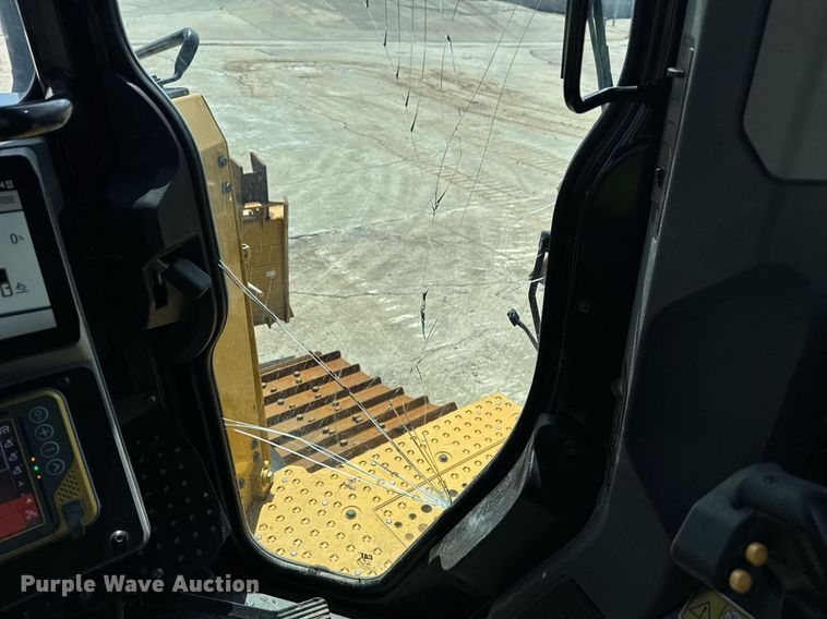 image for item EE0073 2023 Caterpillar D6 LGP dozer