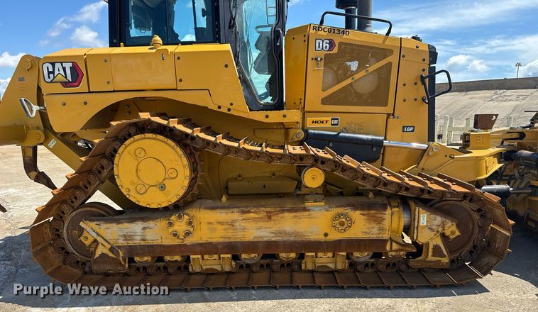 image for item EE0073 2023 Caterpillar D6 LGP dozer