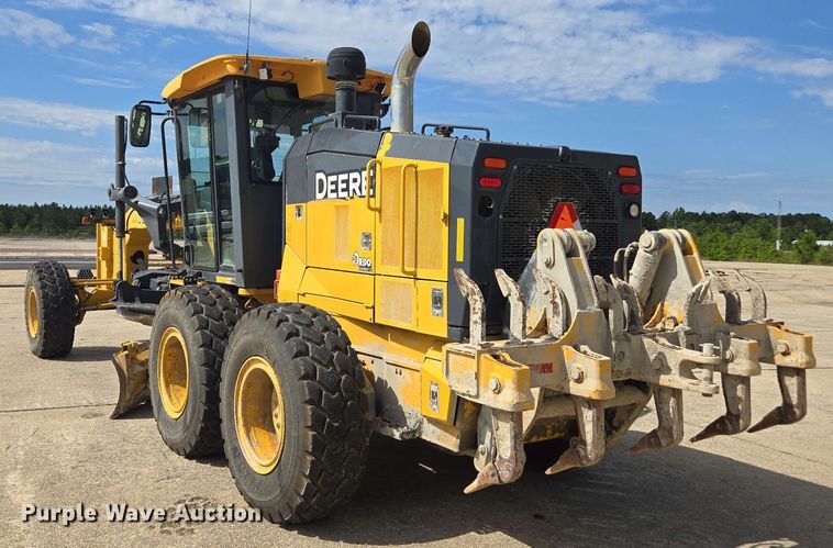 image for item EE0074 2018 John Deere 772G motor grader