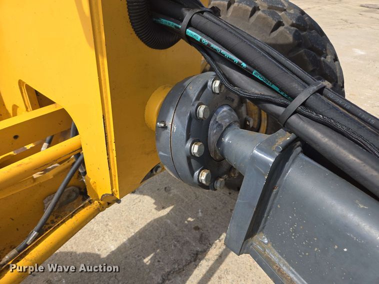 image for item EE0074 2018 John Deere 772G motor grader