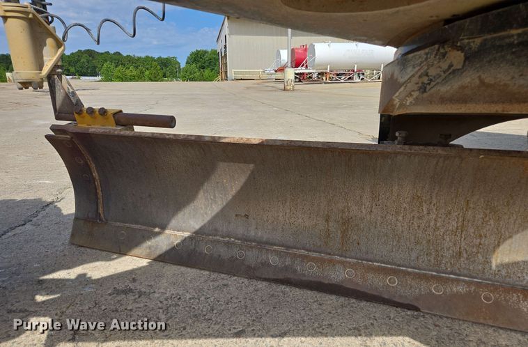 image for item EE0074 2018 John Deere 772G motor grader