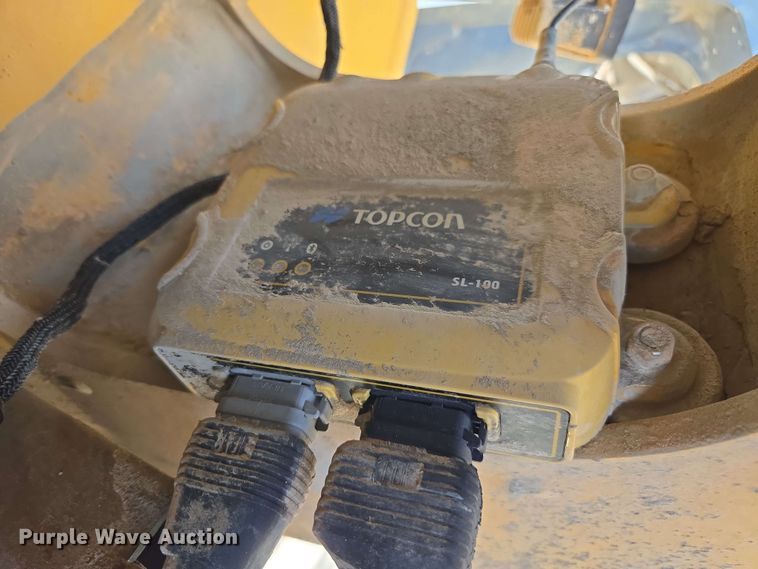 image for item EE0074 2018 John Deere 772G motor grader