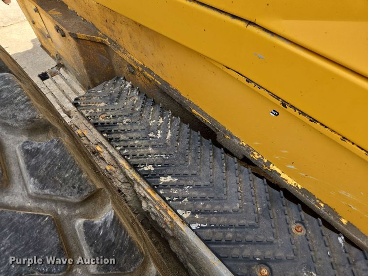 image for item EE0074 2018 John Deere 772G motor grader