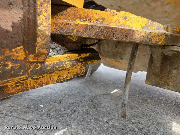 image for item EE0074 2018 John Deere 772G motor grader