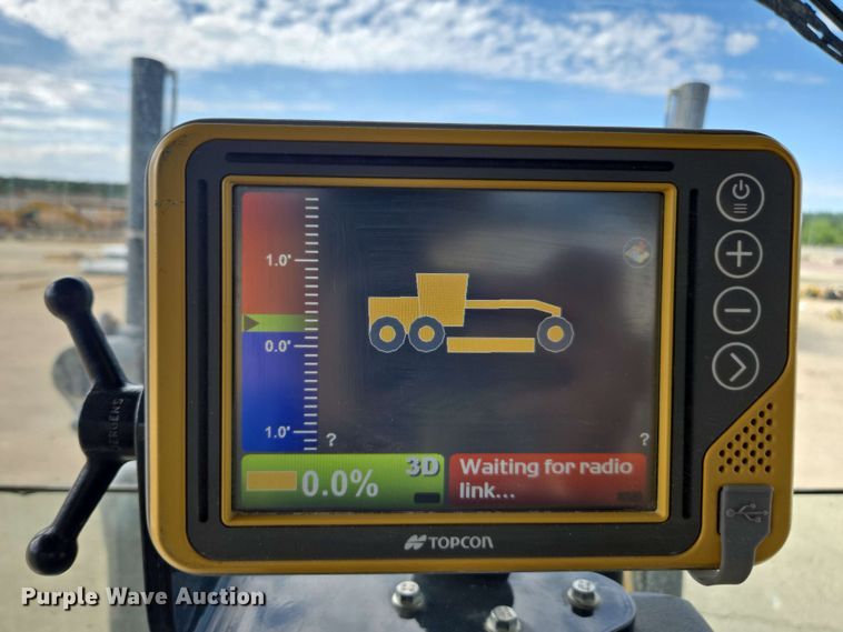 image for item EE0074 2018 John Deere 772G motor grader